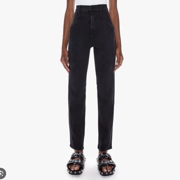 MOTHER Denim - Mother High Waisted Pointy Study Nerdy jeans in black denim. Womens Size 33